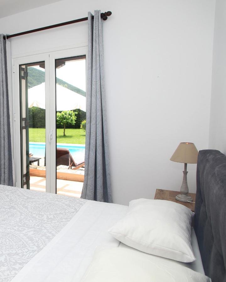 Echinades Resort Василики Екстериор снимка